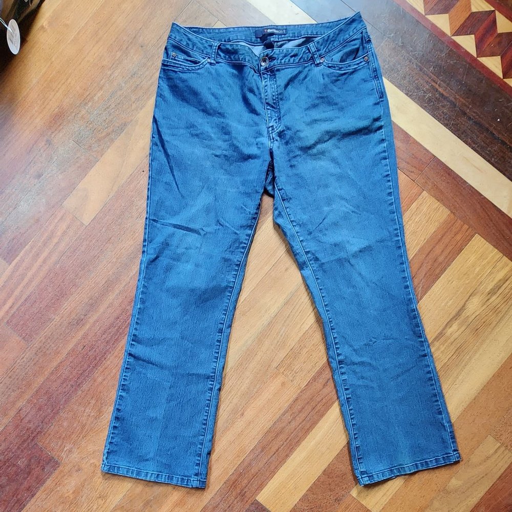 Denim 24/7 Medium Wash Boot Cut Jeans Size 14W